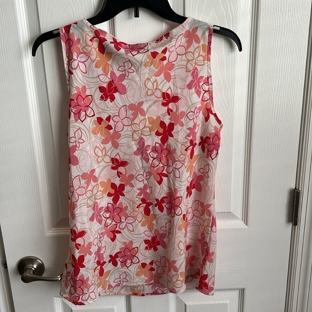 Ladies sleeveless top by Karen Scott size small - Picture 5 of 5
